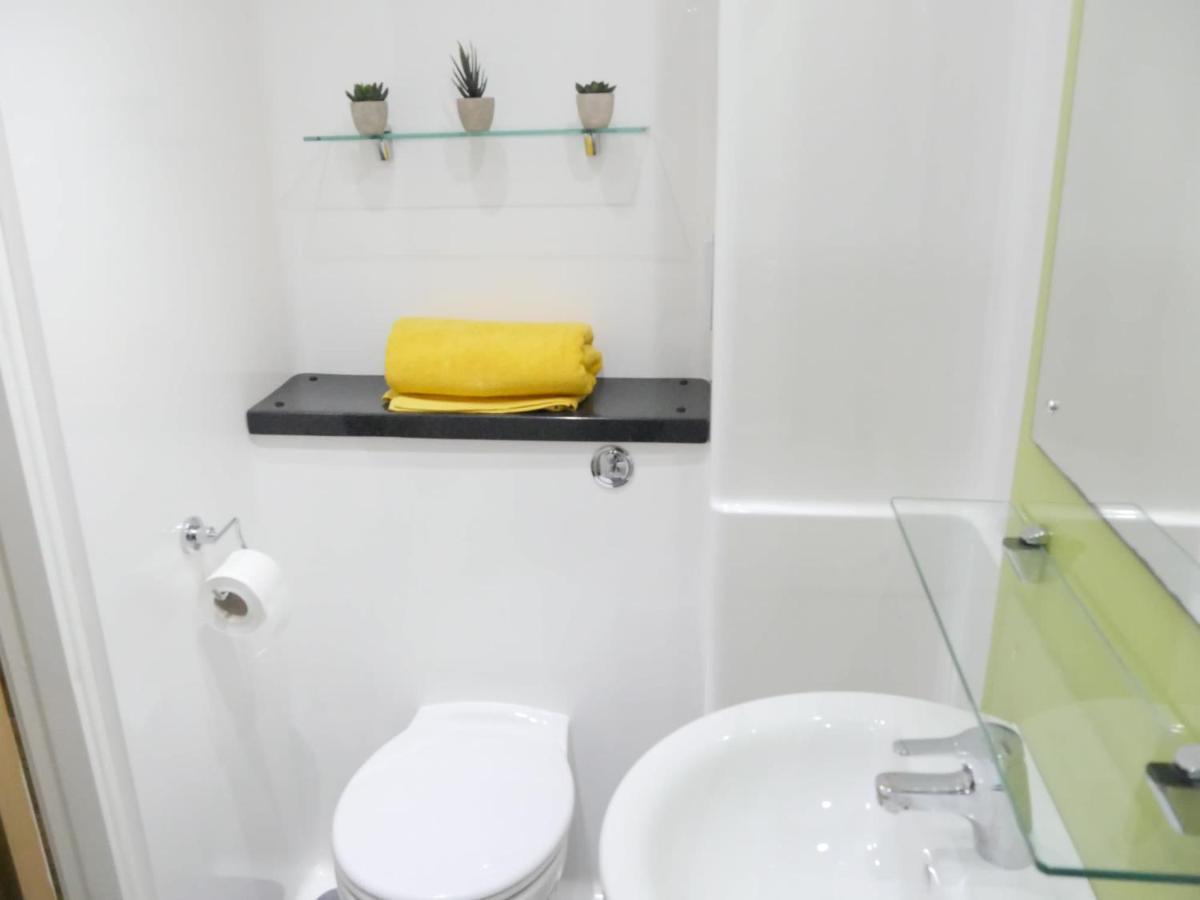 Corner House In Sheffield Apartment Luaran gambar